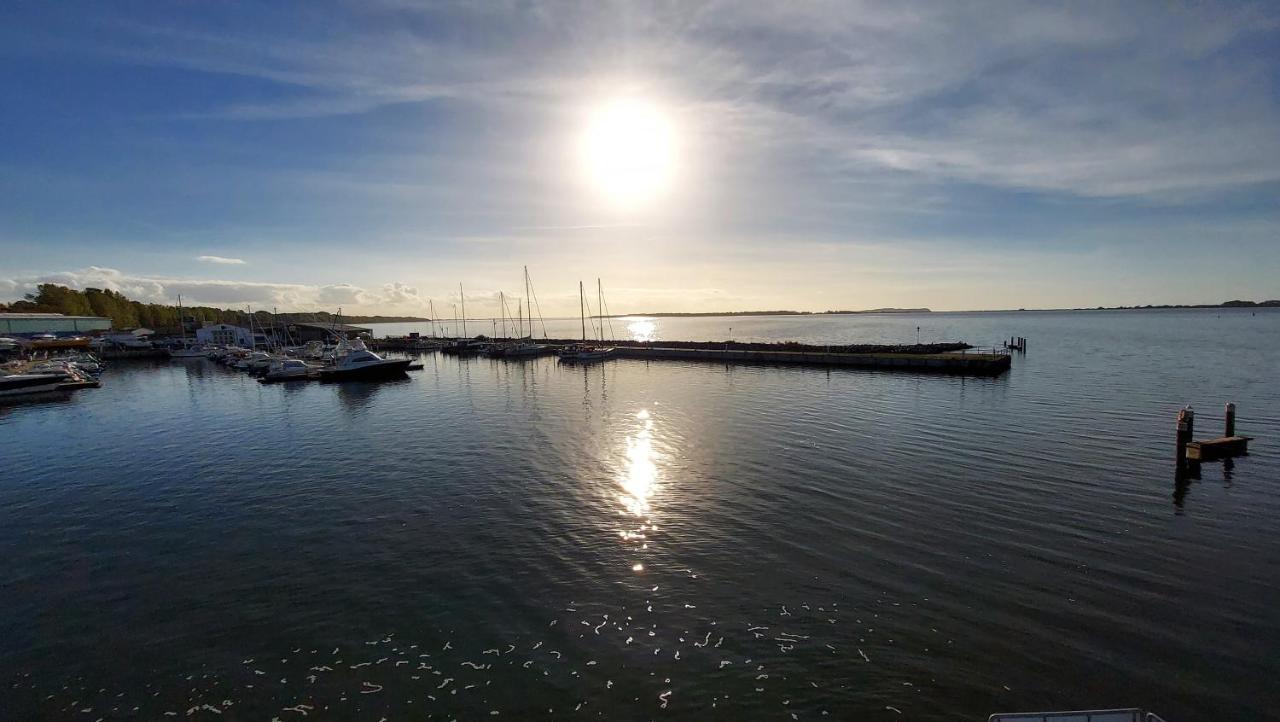Ferienwohnung Im Uhlenhuus Wiek auf Rügen Exteriör bild